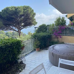 appartamento-vista-mare-sul-golfo-del-tigullio.hotelitalianriviera.com/
